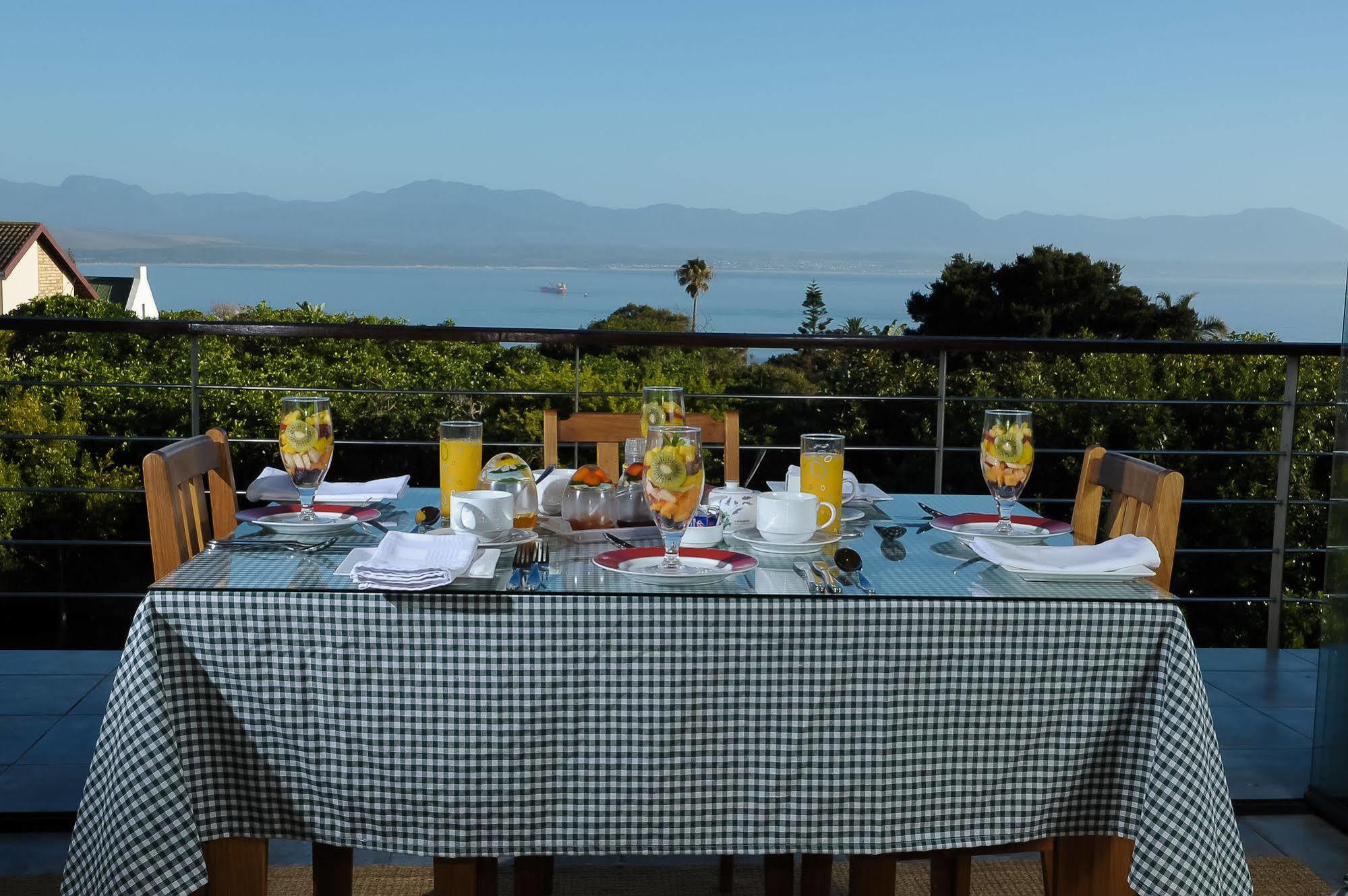 Hotel Linkside 2 Self-Catering à Mossel Bay Extérieur photo